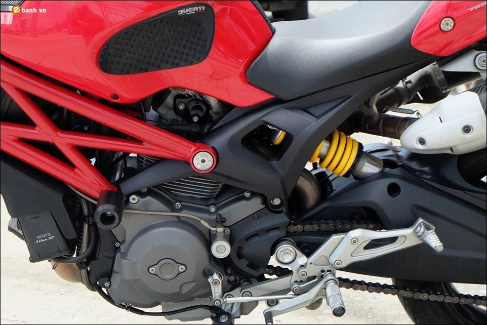 Ducati monster 795 độ kế thừa tinh hoa công nghệ từ anh em quái vật