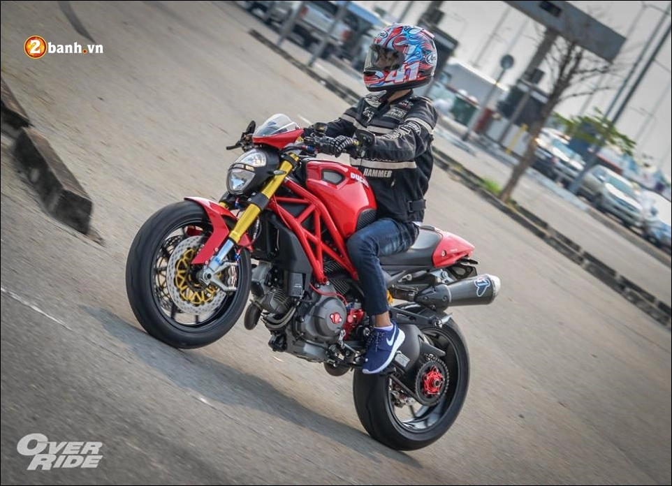 Ducati monster 795 độ khủng đến từ đồ chơi hạng nặng