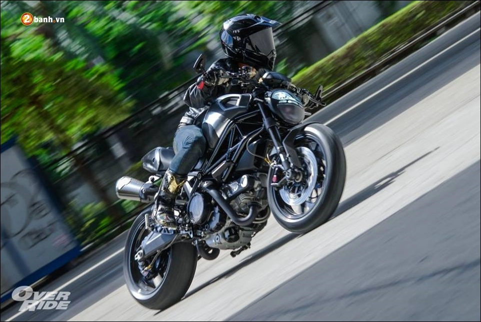 Ducati monster 795 độ tạo bạo cùng ý tưởng black demon