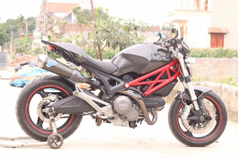 Ducati monster 795 fullcarbon