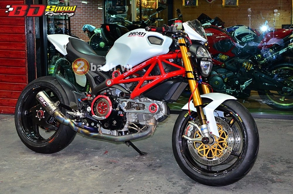 Ducati monster 796 con quái vật gác đồ hiệu đầy hầm hố đến ấn tượng