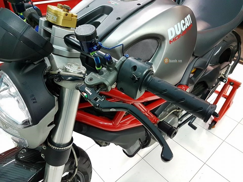 Ducati monster 796 độ nhẹ nhưng hoành tráng