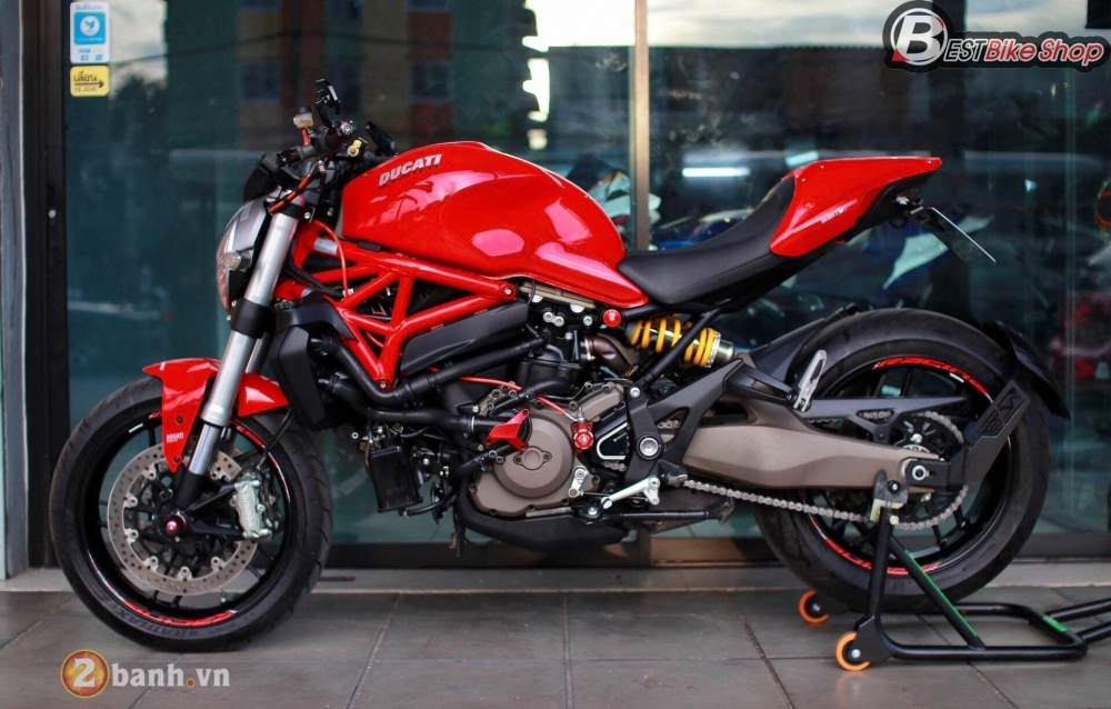 Ducati monster 821 phong thái nguyên bản nhưng không hề đơn giản