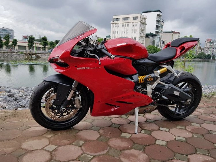 Ducati panigale 899 hqcn biển hà nội 