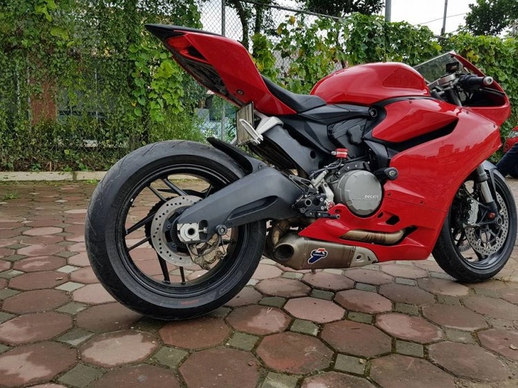 Ducati panigale 899 hqcn biển hà nội 