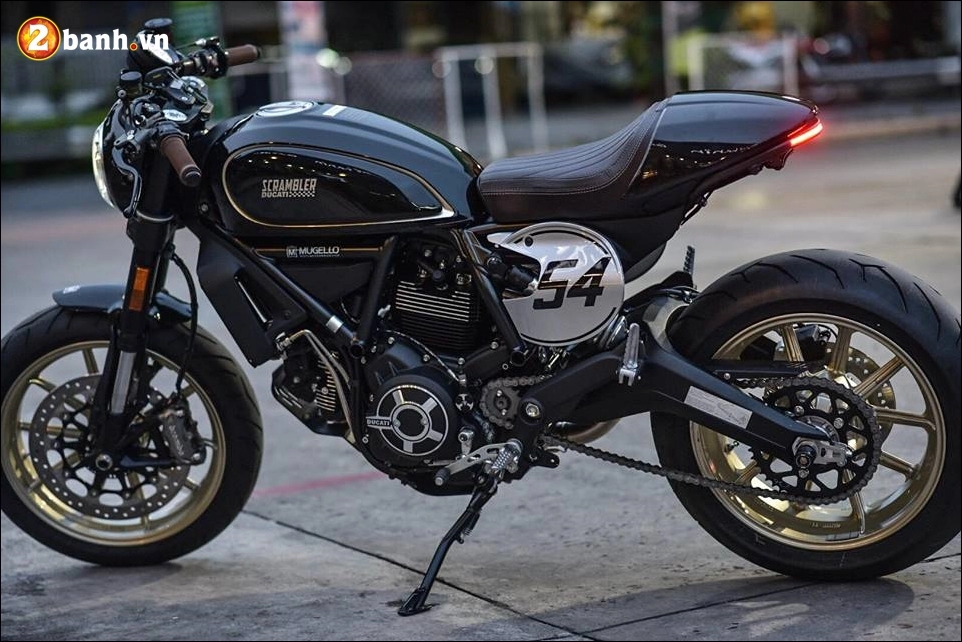 Ducati scrambler cafe racer độ đơn giản tinh tế từ mugello