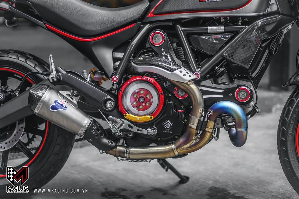 Ducati scrambler đẹp tinh tế từ nguyên liệu titanium