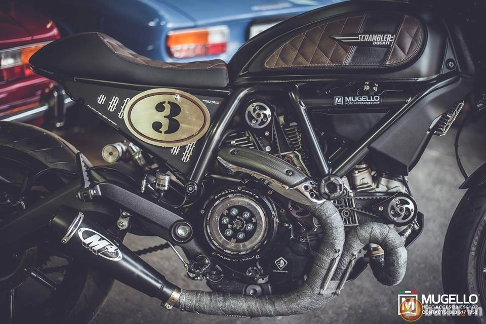 Ducati scrambler độ với phong cách cafe racer đầy sang trọng