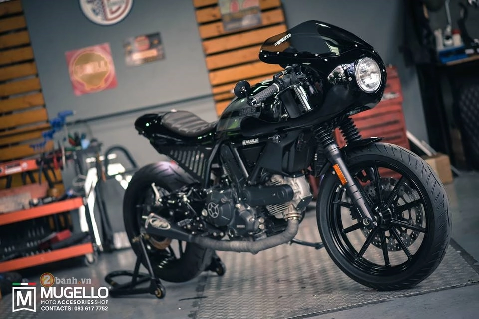 Ducati scrambler khoe thân với vẻ ngoài của một chiếc xế đua cafe racer