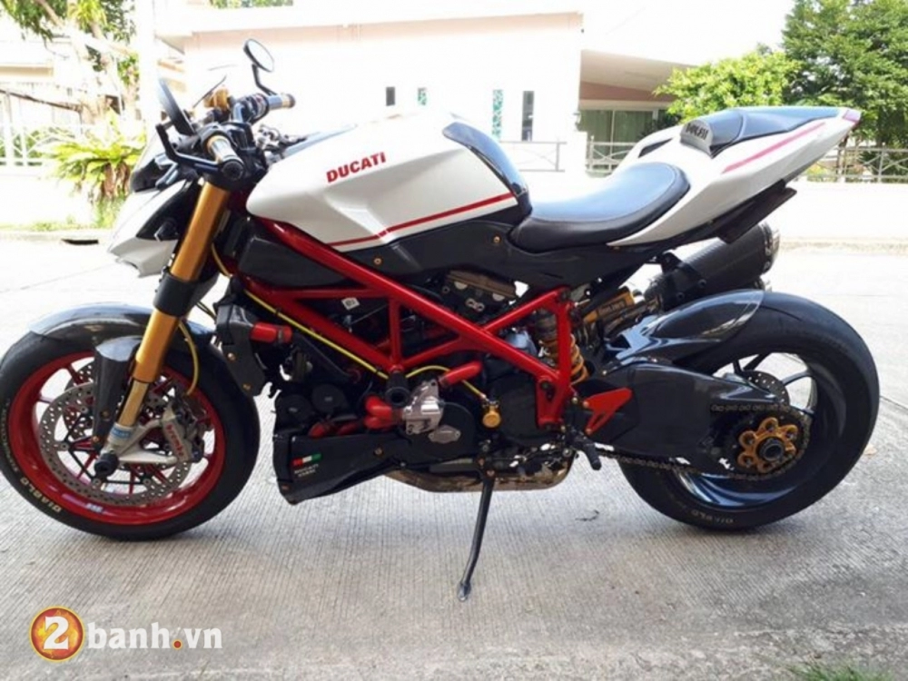 Ducati streetfighter 1100 hấp dẫn hơn sau khi nâng cấp nhẹ 