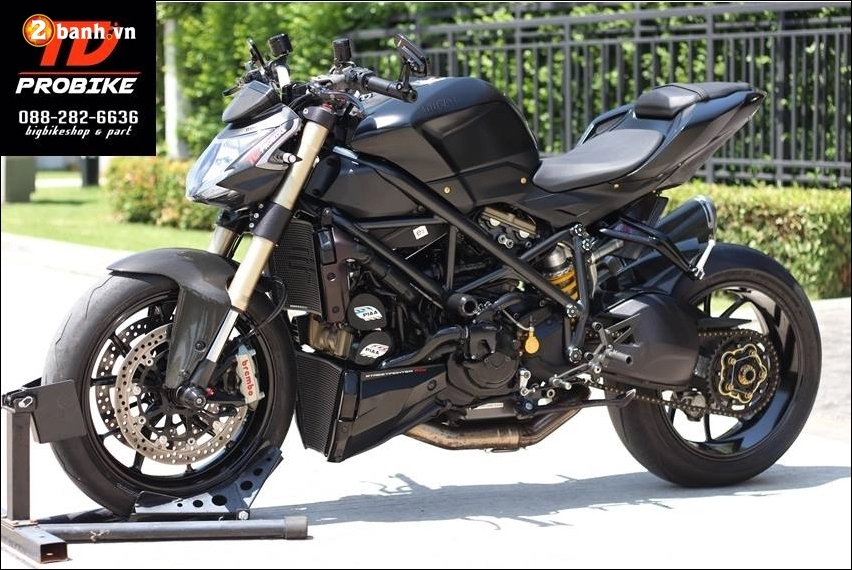 Ducati streetfighter 848 độ cực ngầu bên tông màu đen huyền bí