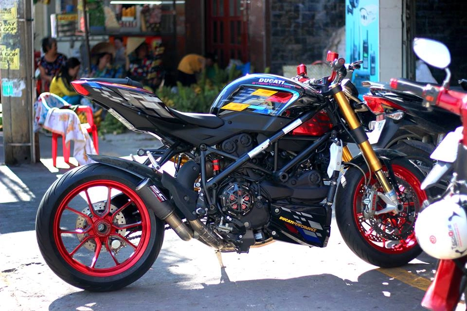 Ducati streetfighter độ mệnh danh quả bom tấn phân khúc nakedbike