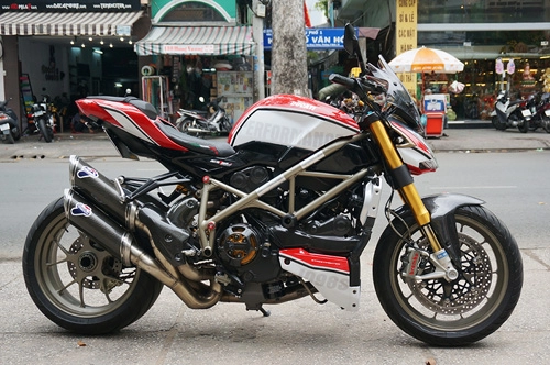  ducati streetfighter s 1098 khoác áo tricolore 