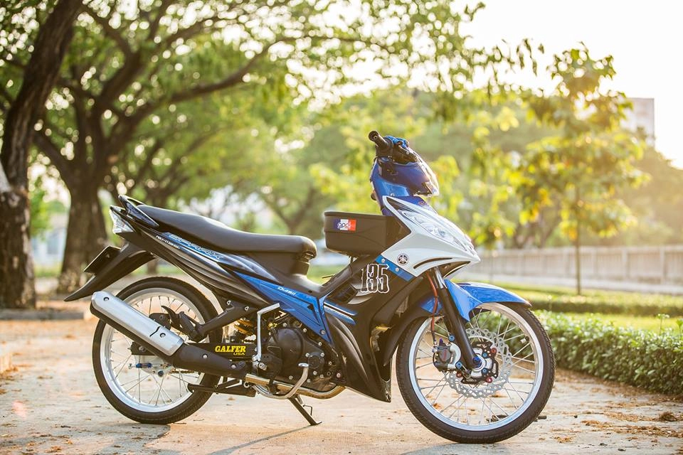 Exciter 135cc dung hòa với thiên nhiên