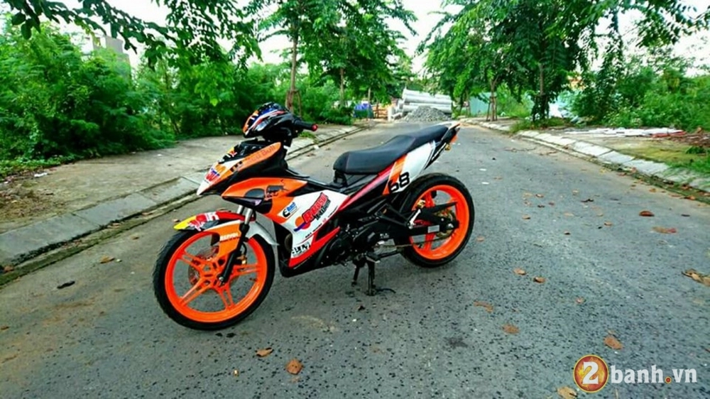 Exciter150 độ đầu luvias trong dàn áo repsol