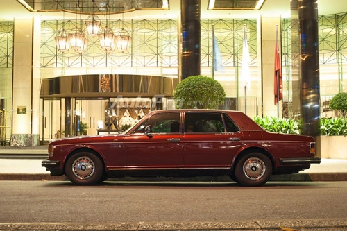 Hàng hiếm rolls-royce silver spirit spur iii 1993 trên phố sài thành