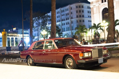 Hàng hiếm rolls-royce silver spirit spur iii 1993 trên phố sài thành