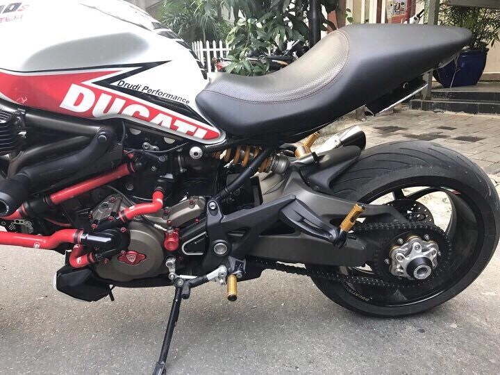 Hàng khủng monster 1200s trang bị full vũ khí hạng nặng