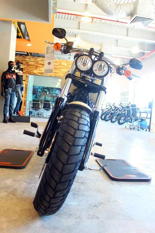 Harley-davidson fat bob giá 700 triệu đồng tại vn