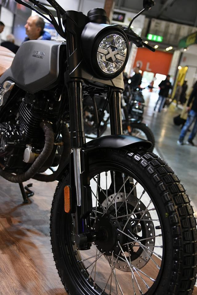 Hình ảnh chi tiết cụ thể brixton bx250 xuất hiện tại triển lãm eicma 2017