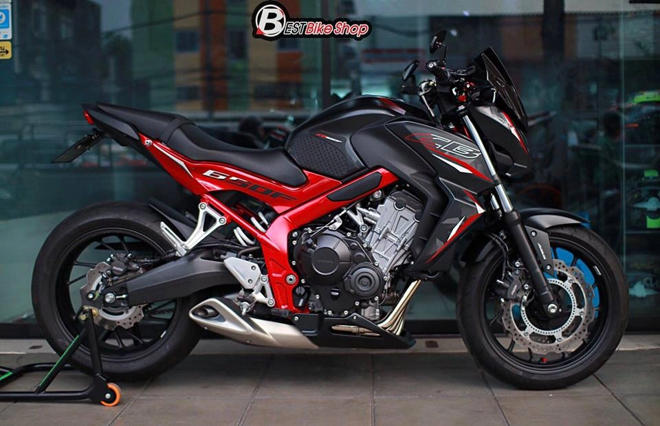 Honda cb650f nhẹ nhàng đầy sức thuyết phục từ đôi mắt quỷ thần