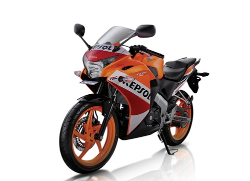  honda cbr150r 2014 sắm thêm áo mới 