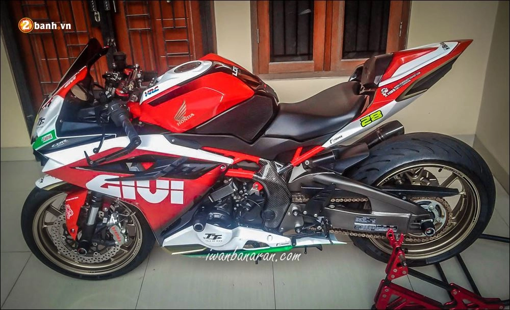 Honda cbr250rr cách tân dàn chân kịch độc từ đàn anh cbr1000rr