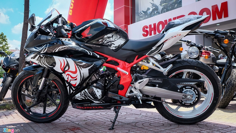 Honda cbr250rr sẽ ra mắt phiên bản naked đối thủ trực tiếp với yamaha mt-03