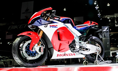  honda rc213v-s chào đông nam á với giá 245000 usd 