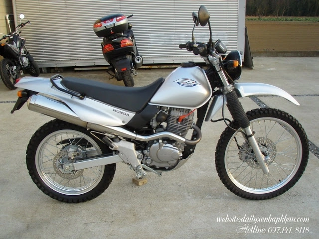 Honda sl230 giá 105 triệu