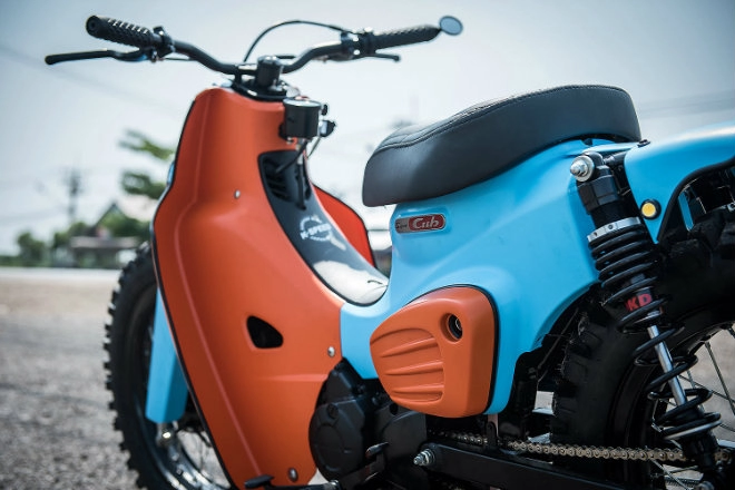 Honda super cub độ phong cách scrambler của siêu sao nhạc rap thailand