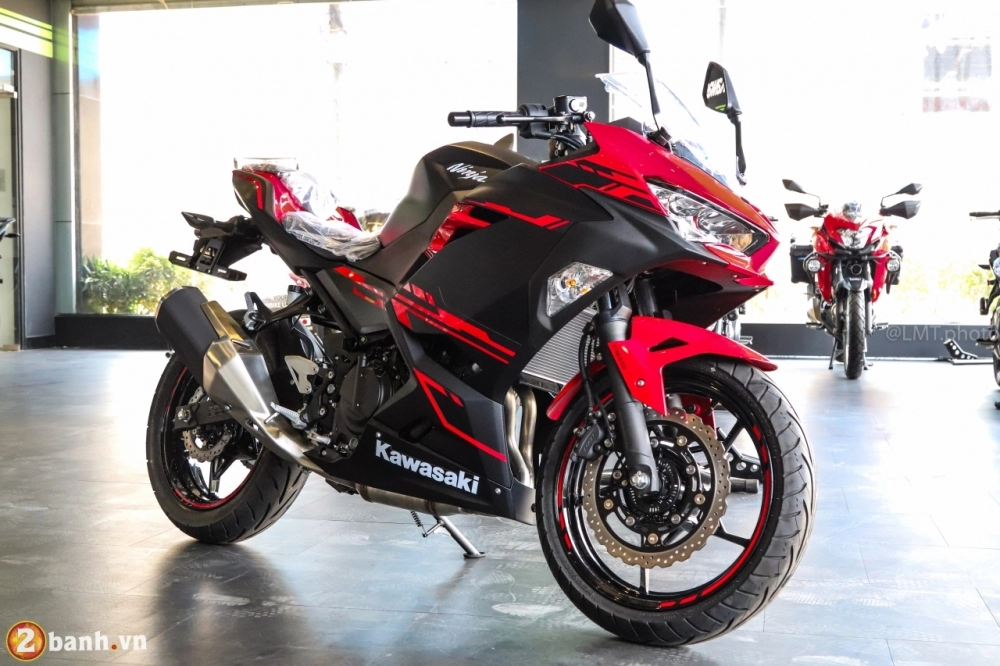 Kawasaki ninja 250 2018 thay thế ninja 300 có giá bán từ 133 triệu đồng