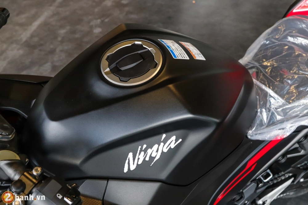 Kawasaki ninja 250 2018 thay thế ninja 300 có giá bán từ 133 triệu đồng