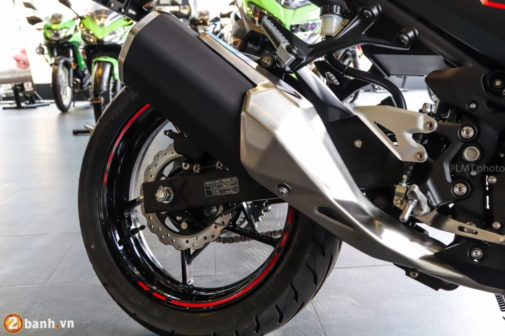 Kawasaki ninja 250 2018 thay thế ninja 300 có giá bán từ 133 triệu đồng