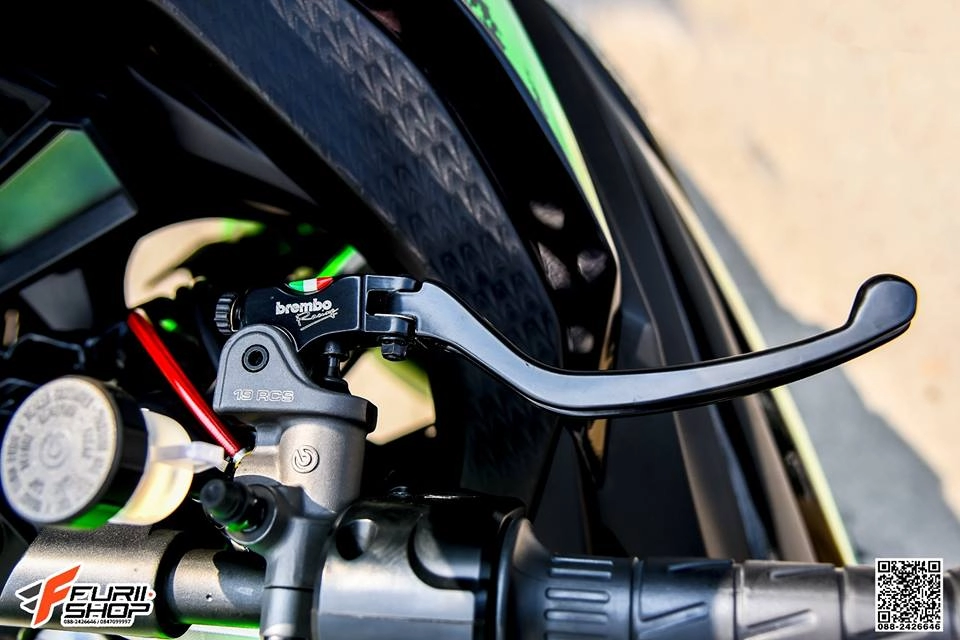 Kawasaki ninja 300 bản độ ấn tượng trên đất thái