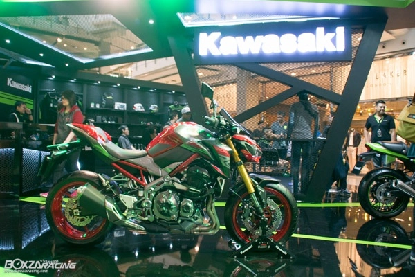 Kawasaki ninja h2 sx se 2018 lộ giá bán