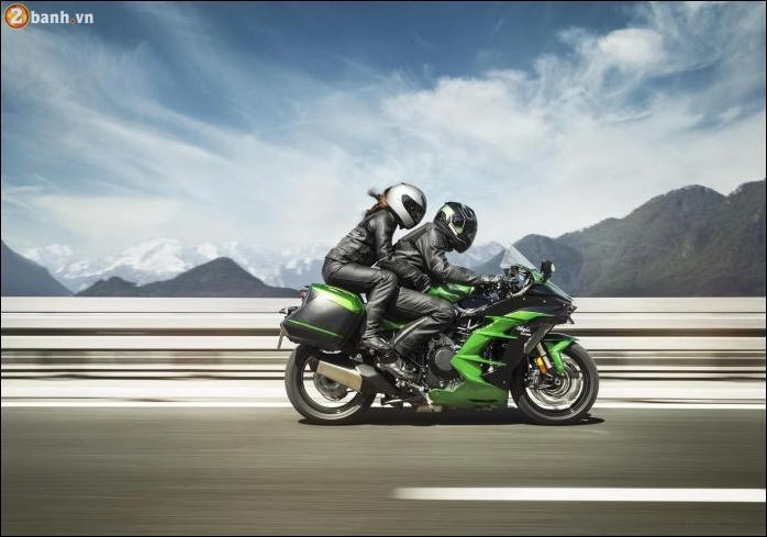 Kawasaki ninja h2 sx - siêu touring với hệ thống siêu nạp supercharge chính thức xuất hiện