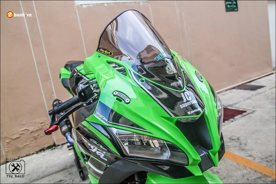 Kawasaki ninja zx-10r độ hoàn thiện khủng với trang bị tận răng