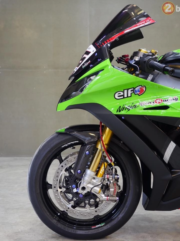 Kawasaki ninja zx-10r siêu chất trong bản độ đường đua wsbk