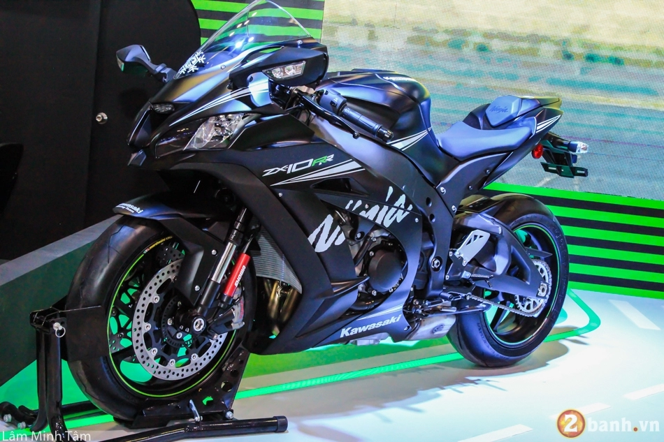 Kawasaki ninja zx-10rr 2017 trình làng lần đầu tiên tại vn