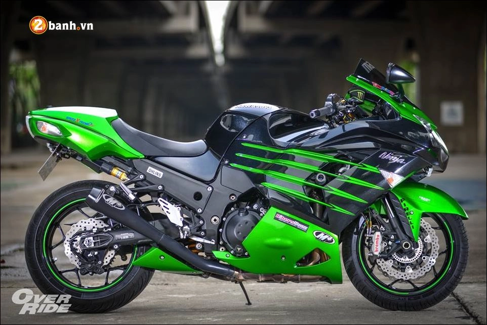 Kawasaki ninja zx-14r vẻ đẹp từ đối thủ trực tiếp thần gió hayabusa