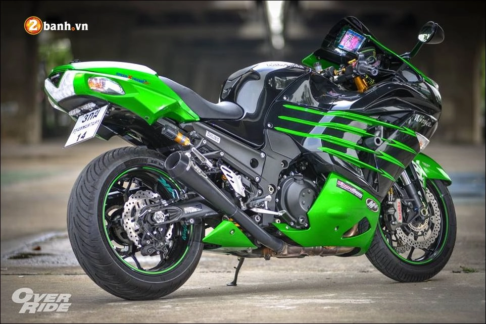 Kawasaki ninja zx-14r vẻ đẹp từ đối thủ trực tiếp thần gió hayabusa