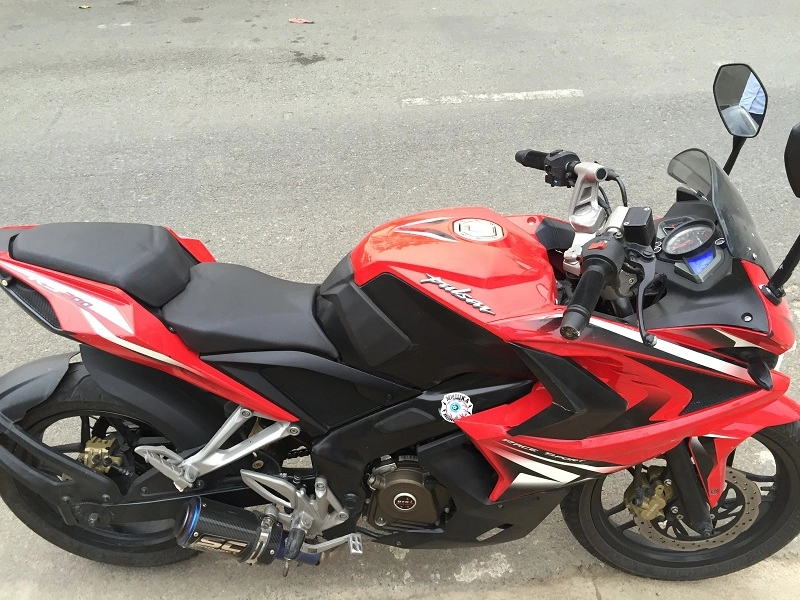 Kawasaki pulsar 200 rs