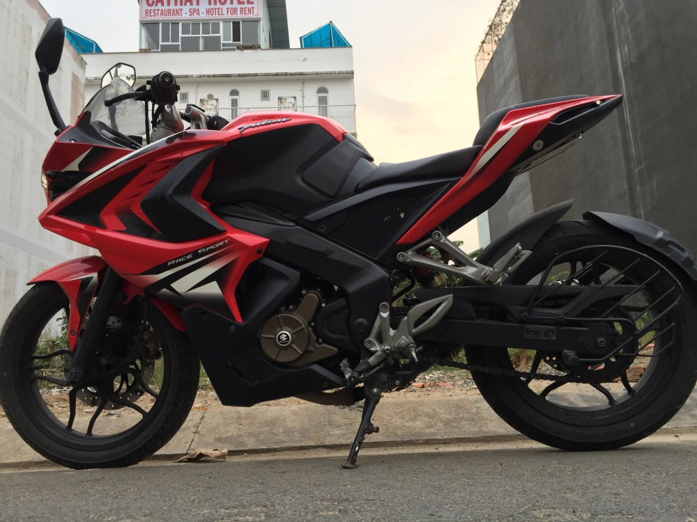 Kawasaki pulsar 200 rs giá sập sàn