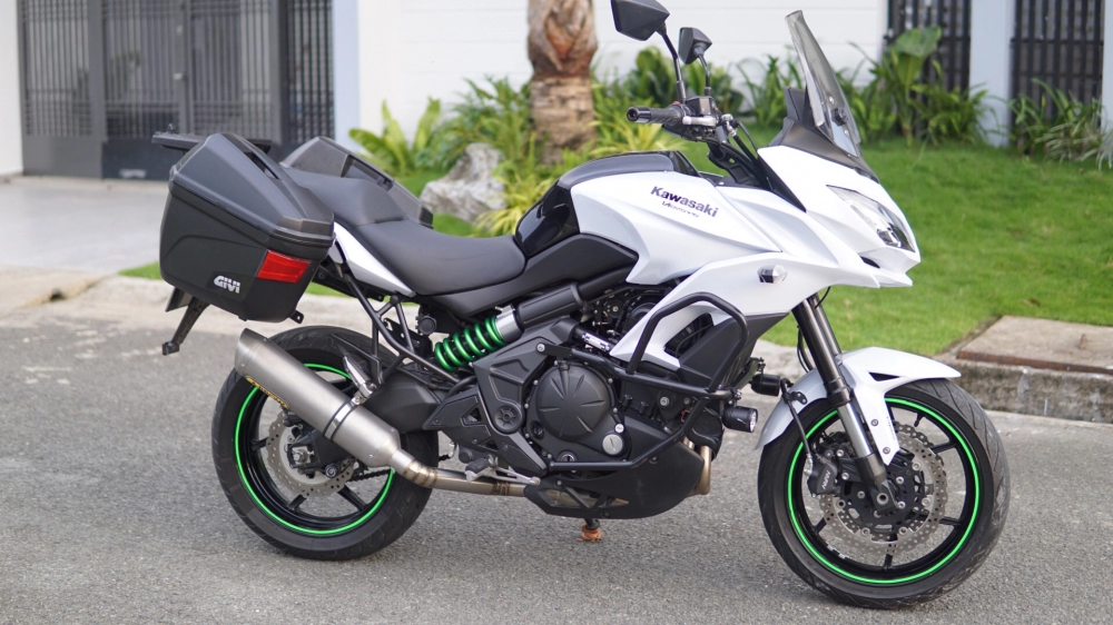 Kawasaki versys 650 full option touring cho anh em thích đi lại