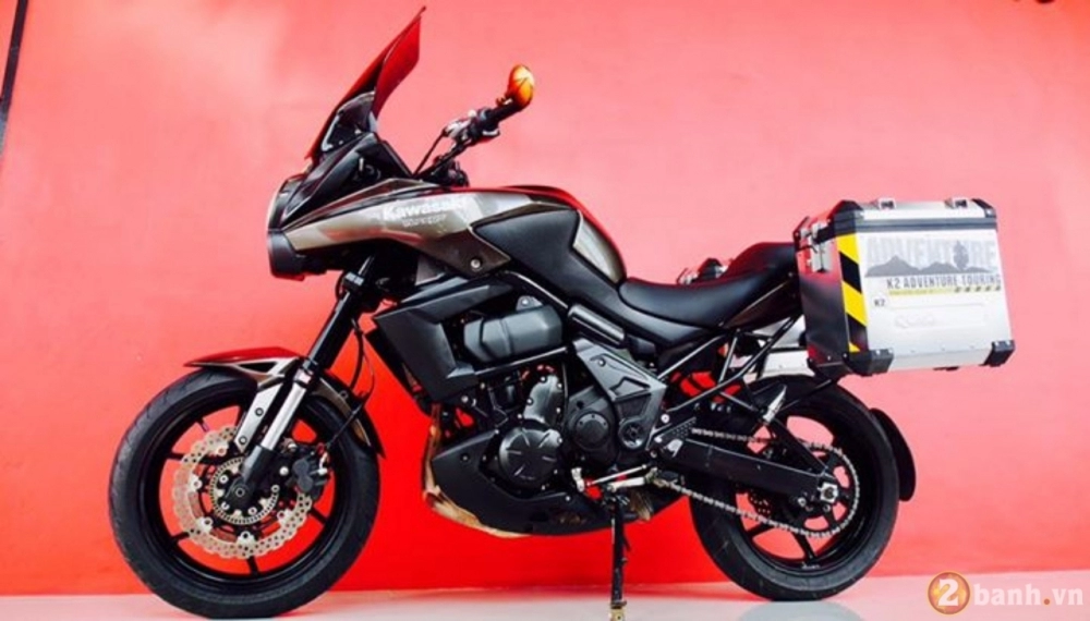 Kawasaki versys 650 trong gói độ đường trường dành cho dân mê phượt