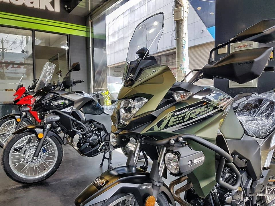 Kawasaki versys x300 2018 về việt nam giá 169 triệu đồng