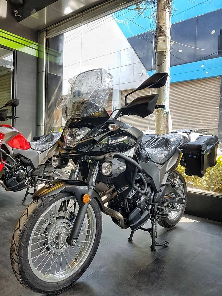 Kawasaki versys x300 2018 về việt nam giá 169 triệu đồng