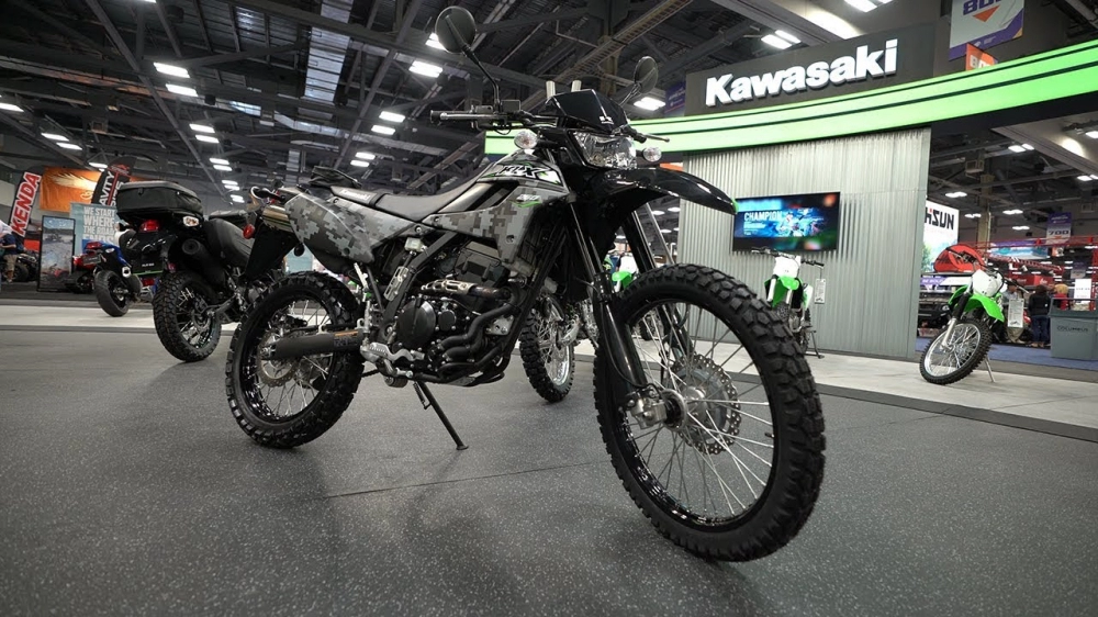 Kawasaki việt nam giới thiệu klx150 klx250 2018 cào cào 250 phân khối giá từ 79- 142 triệu đồng