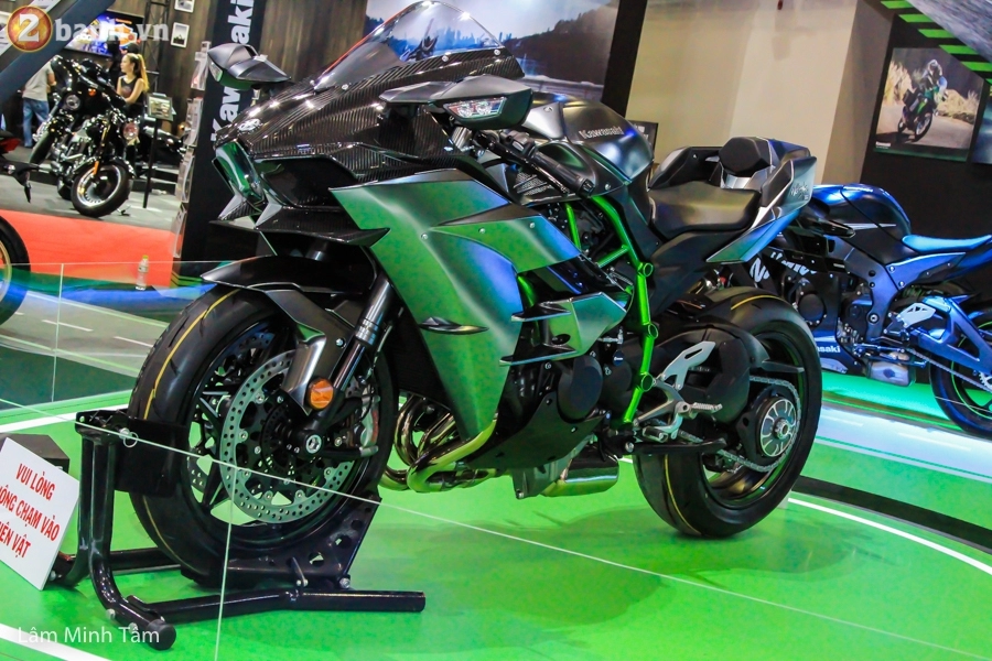 Kawasaki việt nam ra mắt 3 sản phẩm mới tại sự kiện triển lãm vmcs 2017